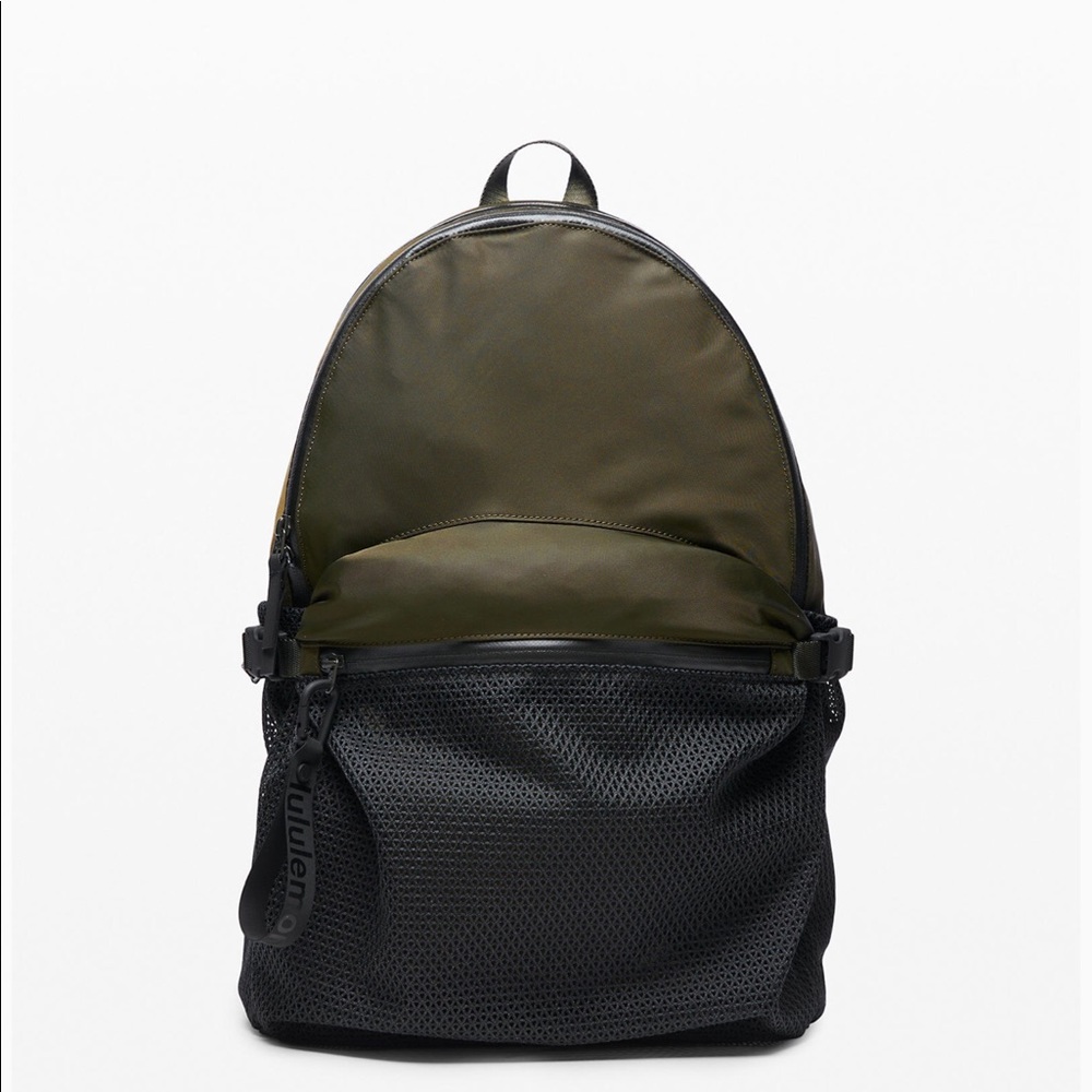 Lululemon All Hours Backpack 27 L - brand new!